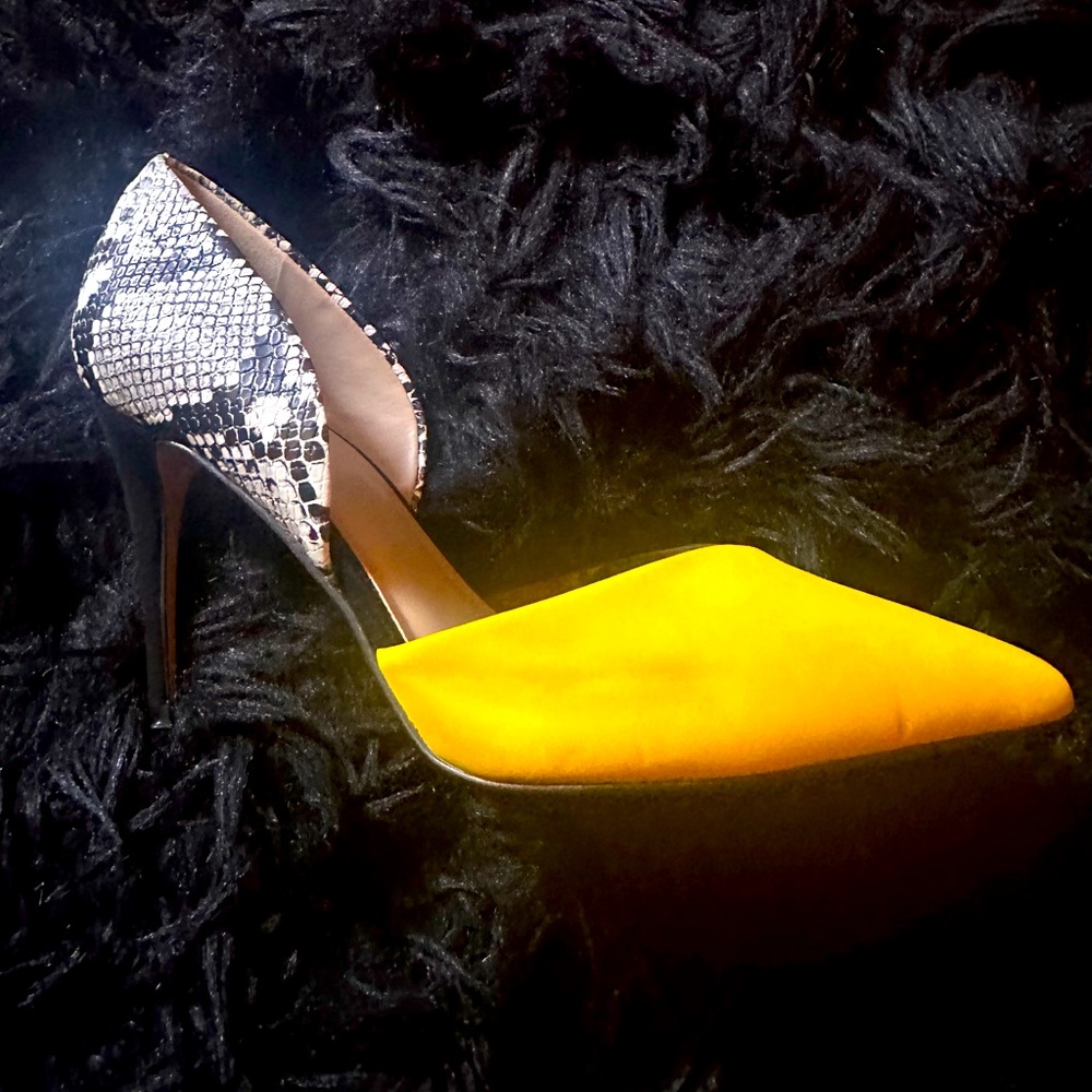 Yellow Snake Print Two-Toned Pumps